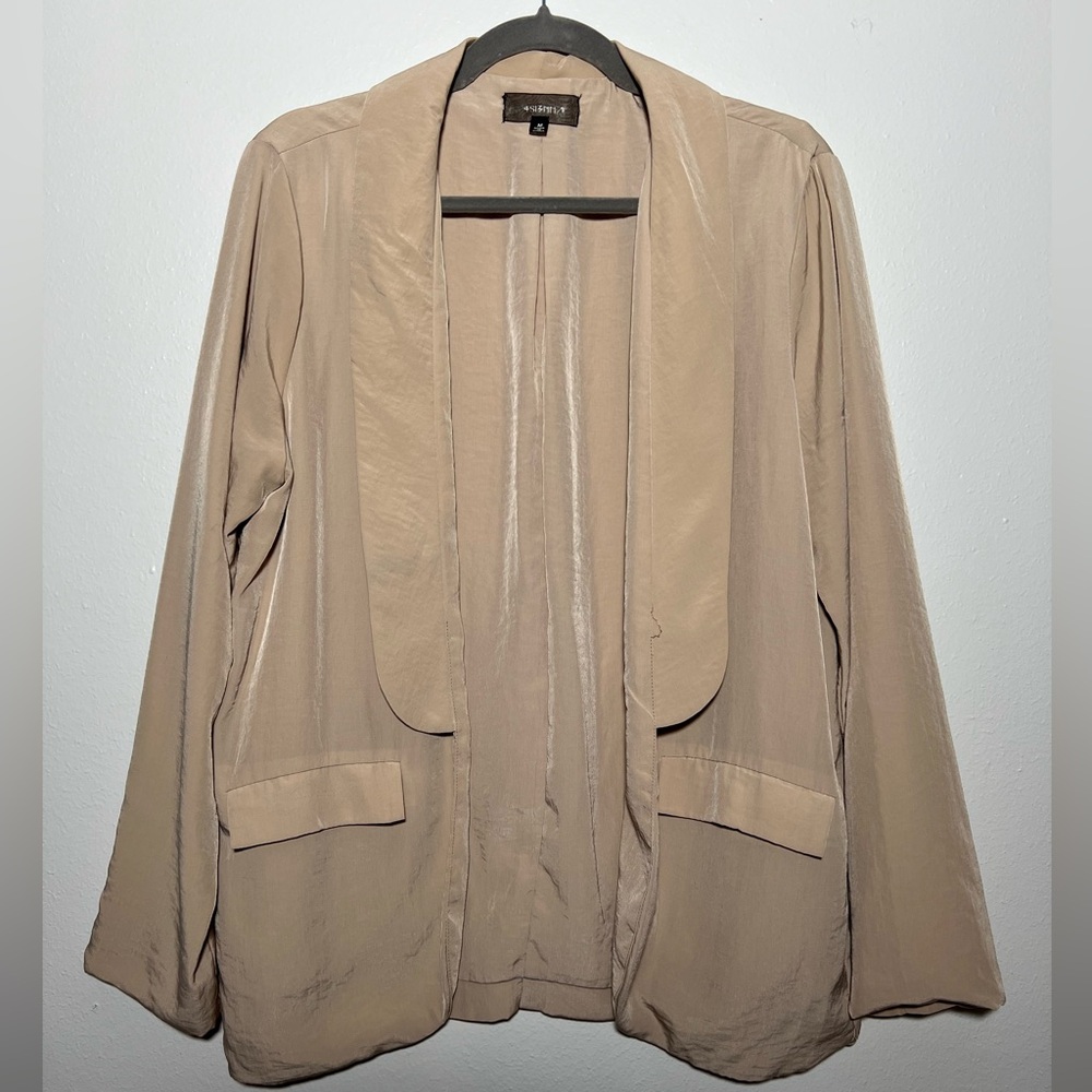 Cream Nude Tan Khaki color silky Blazer size Medium with pockets